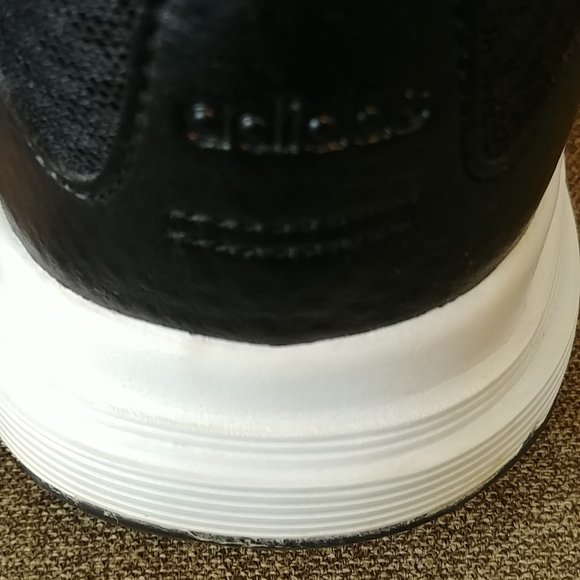 ADIDDAS/O, SIZE US 9, BLACK COLOR, GOOD CONDITION with some marks (see pictures) - Picture 9 of 14